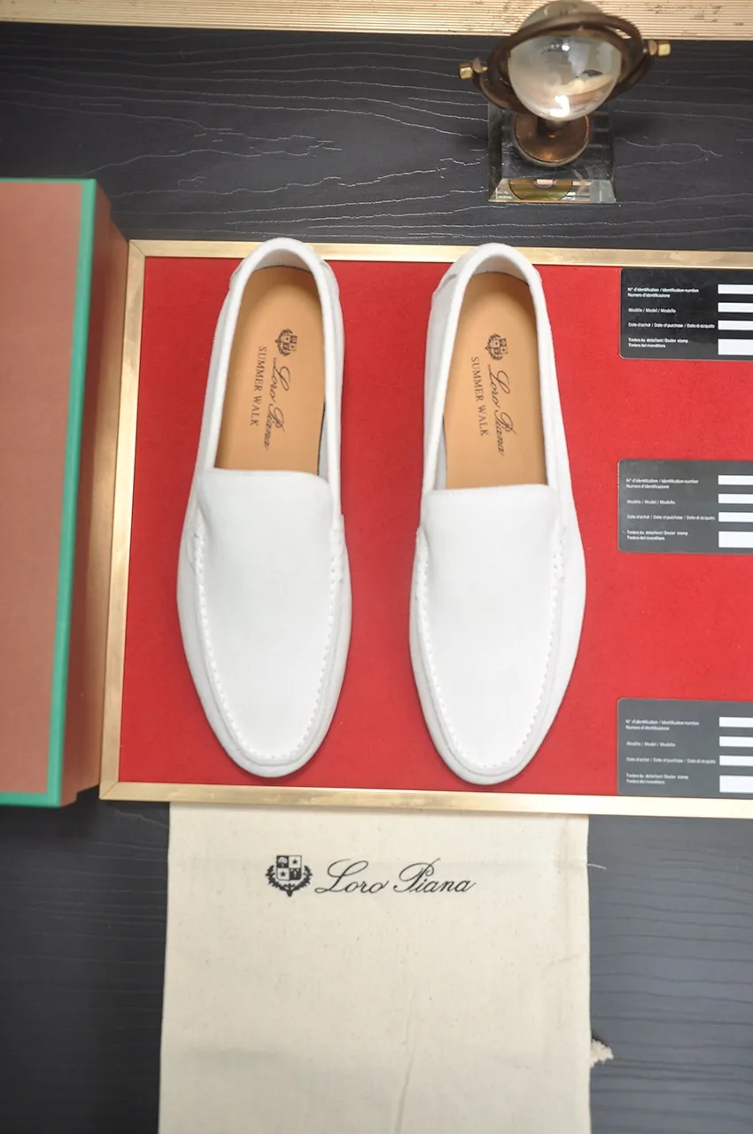 Men's shoes 💰400💶[𝐥𝐨𝐫𝐨 𝐏𝐢𝐚𝐧𝐚] [Couple model] High-end quality, affordable price, LP classic loafers, Italian treasure brand, the only brand that can match Hermès! Only after wearing it do we know that we can’t live up to our feet. Women’s code: 35-40 (customized sizes 34, 41, 42 are non-returnable) Men’s code: 38-44 (customized 45, 46, 47, 48 are non-refundable) Fabric: Customized imported cashmere Lining: Customized imported fetal cowhide Foot: Imported benzene-dyed calfskin Outsole: Exclusive original glass rubber outsole